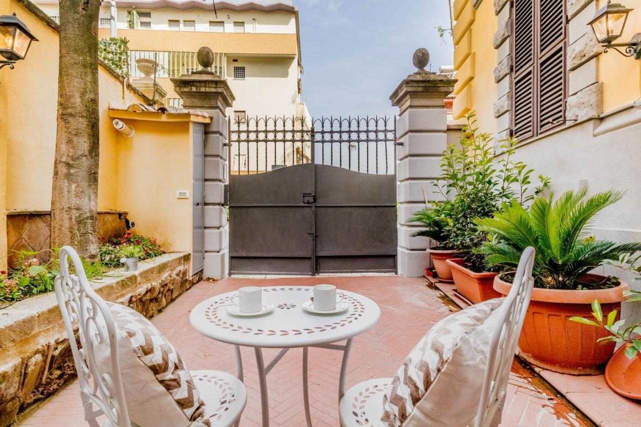 Bbhome Design Suite Apartment Over Trastevere District 로마 외부 사진